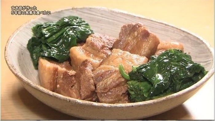 **5 Kisah Menyantap Makanan Legendaris yang Tahan Bertahun-tahun**