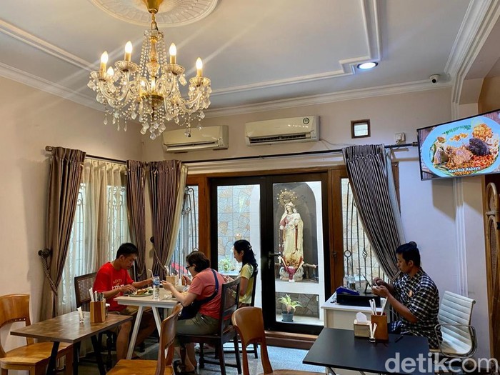 **5 Spot Makanan Rumahan yang Wajib Dicoba, dari Lezatnya Bakery sampai Geprek Ayam**