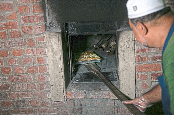 Roti Rumahan Legendaris Sejak 1949, Rasanya Tetap Lezat hingga Generasi Ketiga