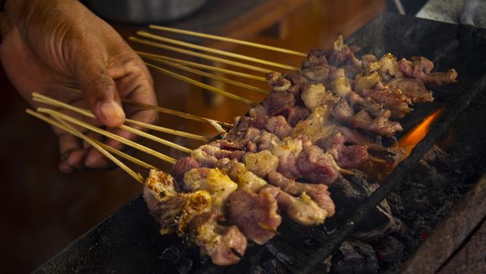 **Merencanakan Pesta Daging Kambing? Catat Saran Dokter untuk Kondisi Kesehatan Ini**