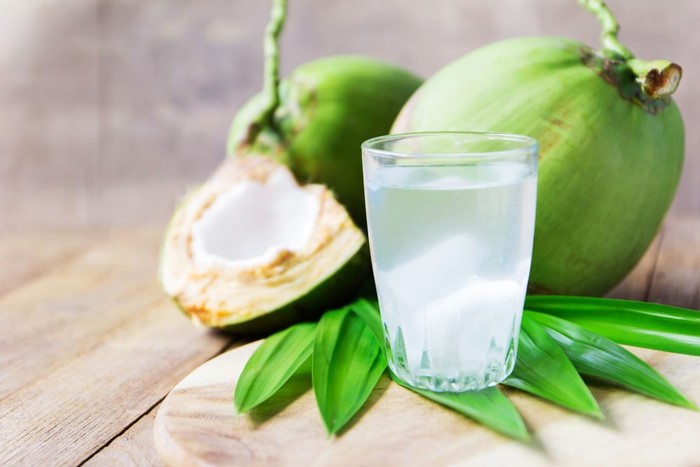 **Terungkap! 4 Waktu Terbaik untuk Minum Air Kelapa**