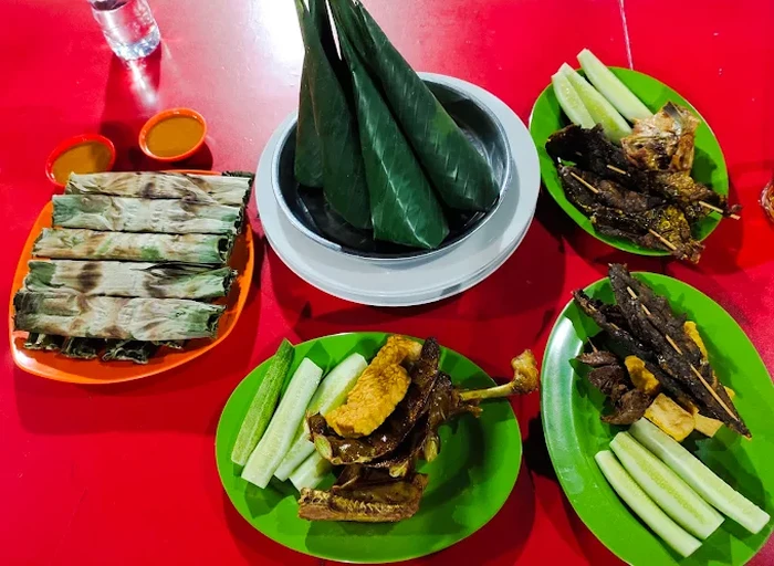 7 Tempat Makan Enak Buat Habis CFD di Sudirman-Thamrin: Nikmati Kuliner Lezat Setelah Olahraga!