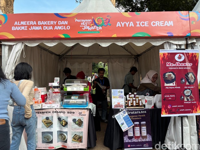 Menikmati Kuliner Enak di HUT DKI Jakarta dan Mie Bangladesh dari Bos Indomie