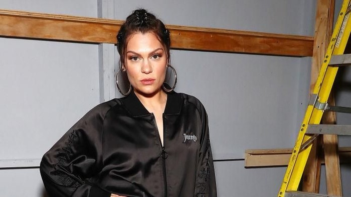 Operasi Kanker Payudara Jessie J: Satu Perjuangan, Ribuan Harapan yang Terangkat