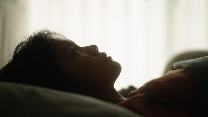 Ketindihan Saat Tidur: Mitos 'Ketiban Jin' atau Kenyataan Medis yang Jarang Diketahui?