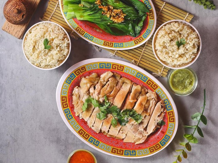 [5 Nasi Ayam Hainan yang Bikin Nagih di Jakarta!]