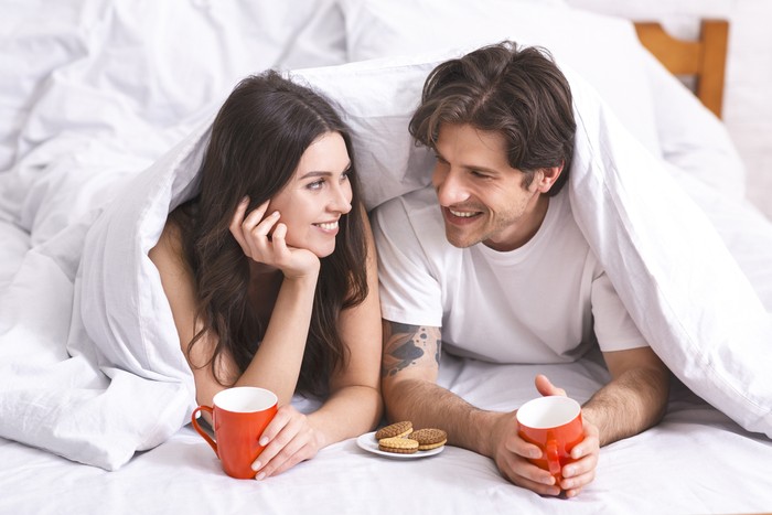 **Tak Hanya Bikin Melek, Kopi Juga Bantu Lebih 'Greng'** : Resep Kafein untuk Stamina Seksual Pria