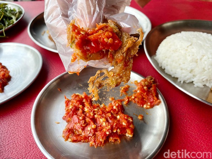 **Pedas Mampus! 5 Resto Sambal di Jakarta yang Bikin Nagih**
