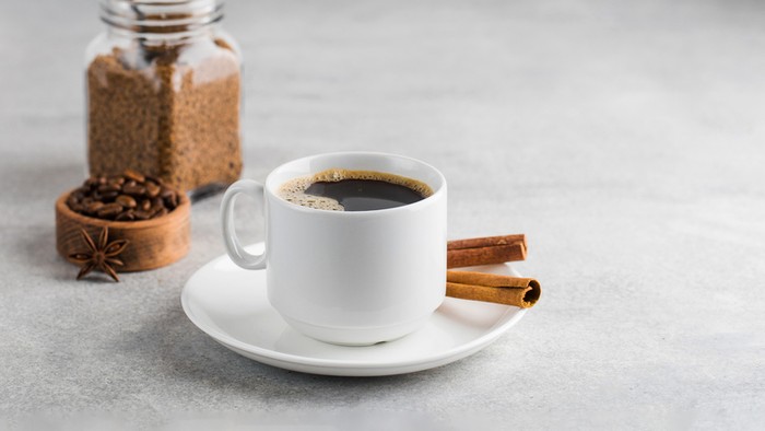 Racikan Kopi Campur Kayu Manis, Nikmatnya Kesehatan dalam Setiap Sipit