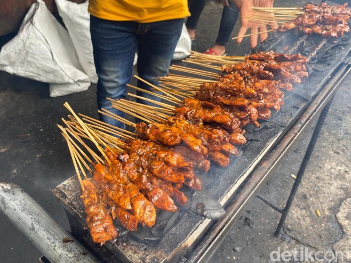 7 Sate Legendaris Jakarta yang Wajib Dicoba, Mulai dari yang Berusia 60 Tahun!