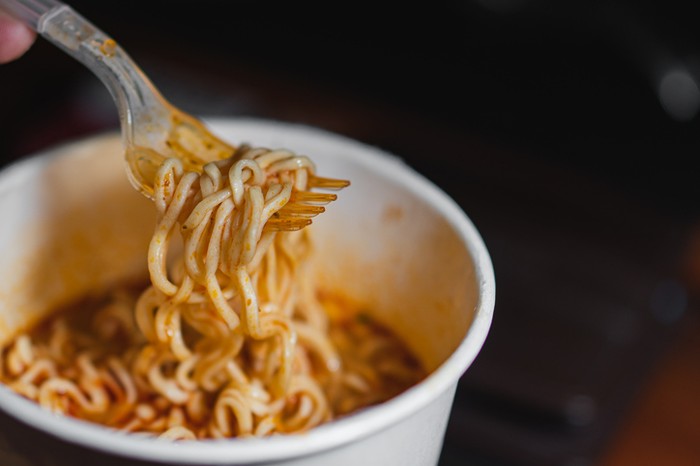 5 Efek Absurd Konsumsi Mie Instan, Picu Kehamilan hingga Asmara Runyam: Resep Lezat untuk Malam Ini