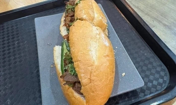 Banh Mi Mahal, Pihak Resto Diprotes, Begini Jawabannya!