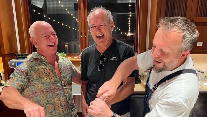 **5 Makanan Favorit Jeff Bezos yang Wajib Dicoba, Nikmati di Waktu Tepat!**