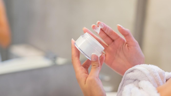 Bahaya Merkuri di Skincare: Dari Kulit Rusak hingga Risiko Kanker