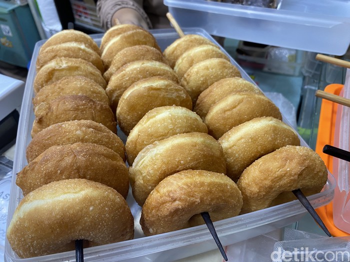 5 Donat Kampung Legit di Jakarta, Empuk dan Manis, Wajib Coba!