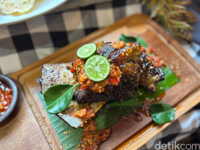 Ramela Resto: Iga Penyet hingga Empal Gentong Autentik di Restoran Baru Senopati - Update 1
