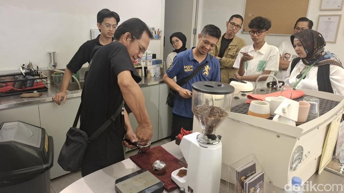 **Latte Art Lezat dan Manual Brew: Coffee Experience detikFood Hadir Lagi!**