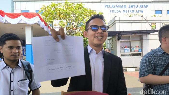 Makin Panas, Member Polisikan Gold's Gym soal Dugaan Penipuan dan Penggelapan - Alternatif 1