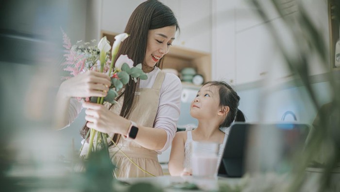 Pakar Parenting Sebut Peran Tante Krusial dalam Pengasuhan Anak Perempuan - Update 1