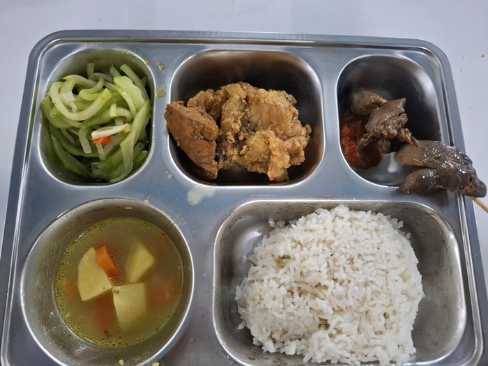 **Resep Lezat dengan Ompreng Halal dan Bergizi, Tips dari BGN & MUI**