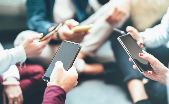 **Makanan Lezat dari Netizen Malaysia: Solidaritas dalam-menuju Indonesia**