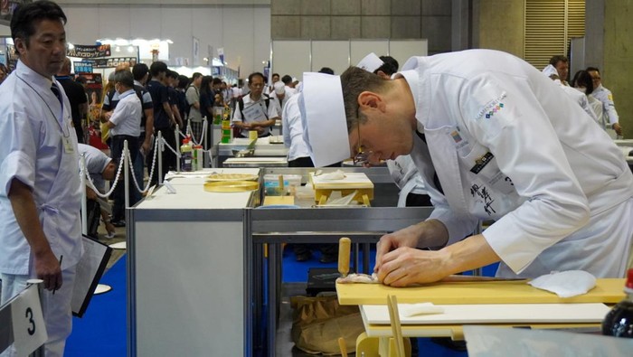 **Sushi Champion Dunia dari Luar Asia: Lezatnya Teknik Sushi Tradisional**