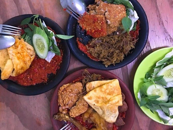 Dari Rp 18.000 Hingga Nikmat Tak Terlupakan, Ini 7 Tempat Kuliner Wajib di Semanan Jakbar!
