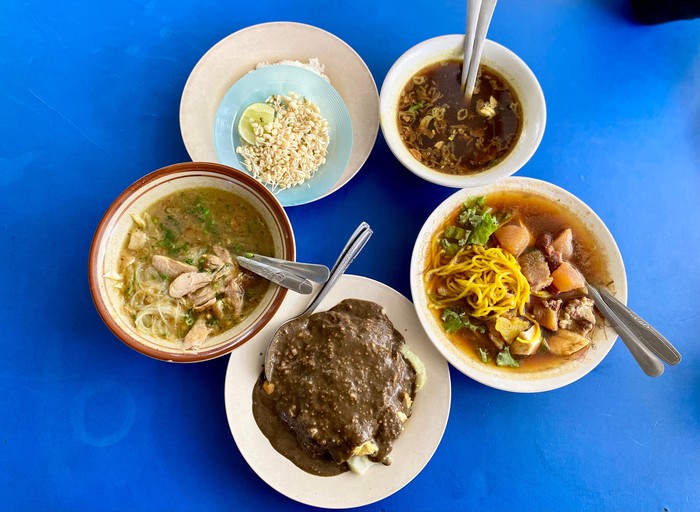 **Selalu Ramai! 5 Tempat Makan Legendaris di Fatmawati yang Wajib Dicoba**