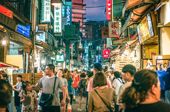 **Surga Makanan! 5 Pasar Malam Otentik di Asia yang Selalu Bikin Lapar**