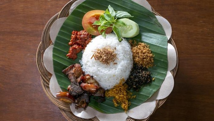 **Warga Bali, Nikmati 150 Menu Nusantara Otentik di Tjap Legende!**
