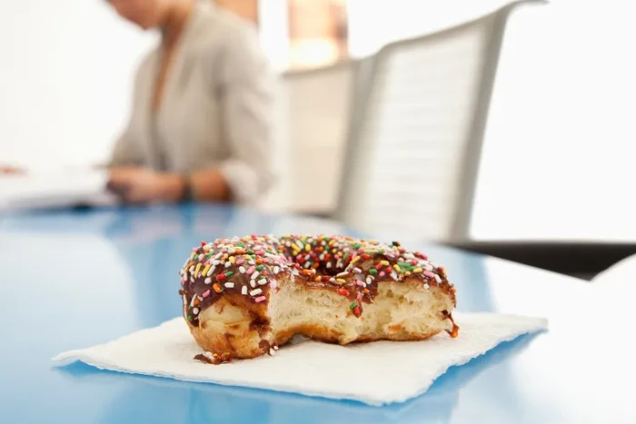 Makan Sisa Donat Terakhir: Resep Lezat Yang Menjadi Perbincangan Kantor